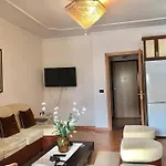 The Bloom Veranda - Elegant Center Retreat 地拉那