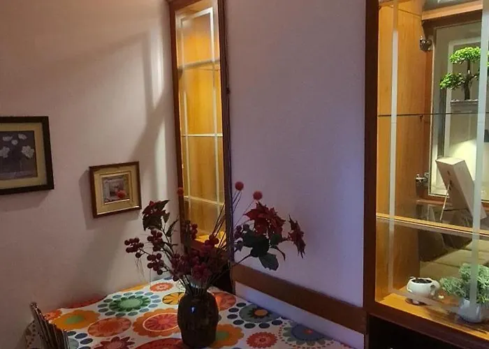 The Bloom Veranda - Elegant Center Retreat 公寓 地拉那