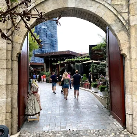 The Bloom Veranda - Elegant Center Retreat Appartement *