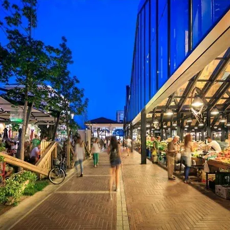 The Bloom Veranda - Elegant Center Retreat Daire *