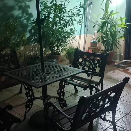 Apartment The Bloom Veranda - Elegant Center Retreat Tirana