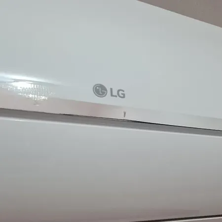 The Bloom Veranda - Elegant Center Retreat * Tiran