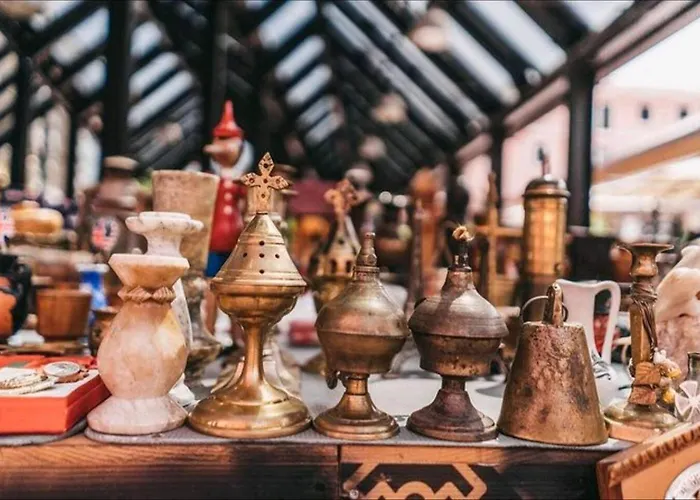 The Bloom Veranda - Elegant Center Retreat *