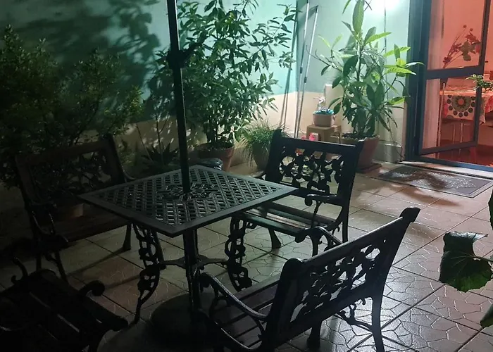 Apartment The Bloom Veranda - Elegant Center Retreat Tirana